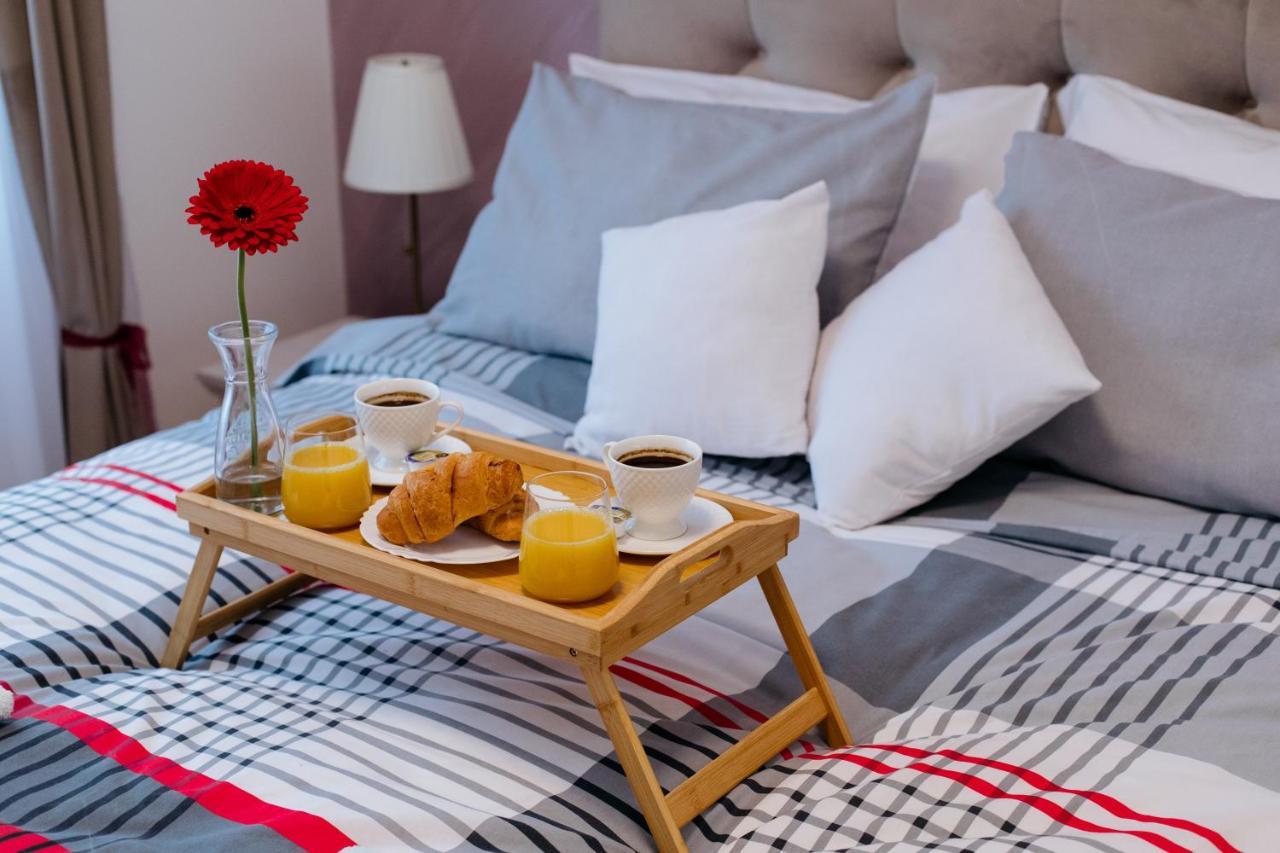 Apartman Kristina 4* Суботиця Екстер'єр фото